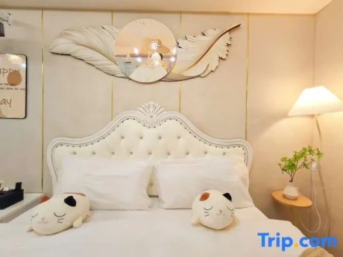 Standard Double room with city view