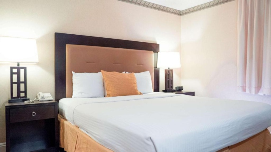 Quadruple Suite
