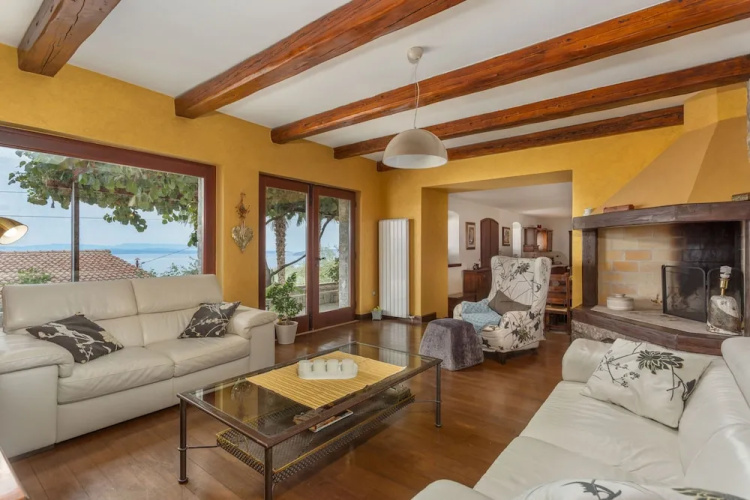 Villa Karla in Poljane