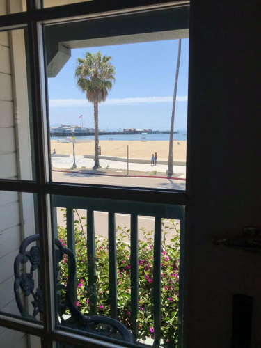 Ala Mar by the Sea