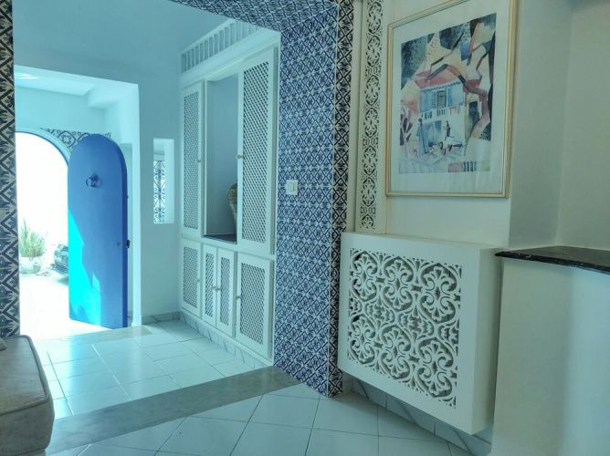 "comfort Shell Near the Beach"