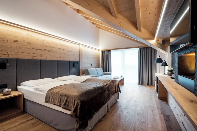 Luxury Quadruple room with mountain view