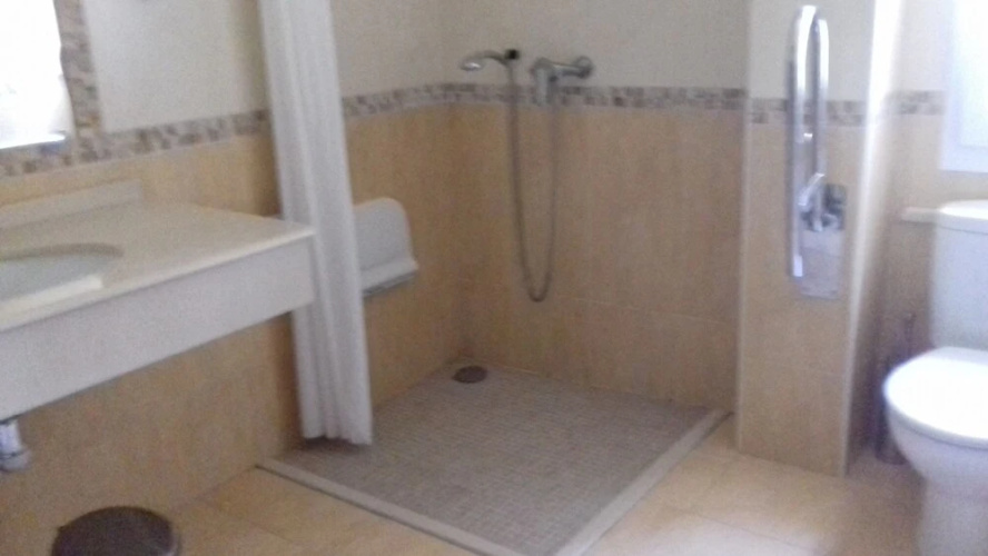 Suite for three in converted barn on ground floor