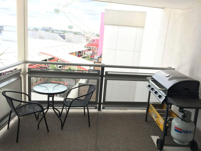 Harbour Town Apartment