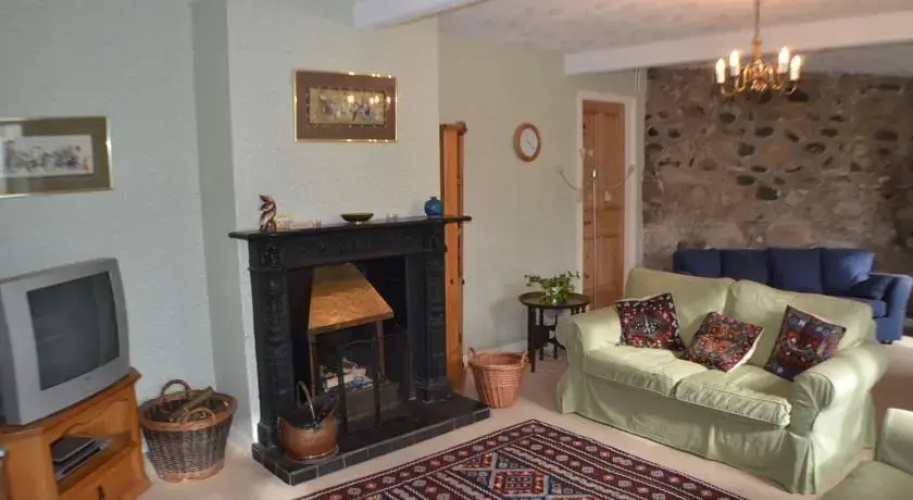 Bryn Aber, Llangybi