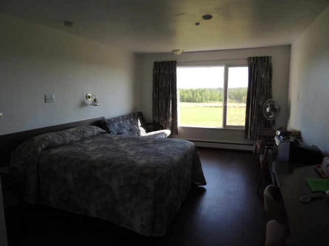 Balmoral Motel