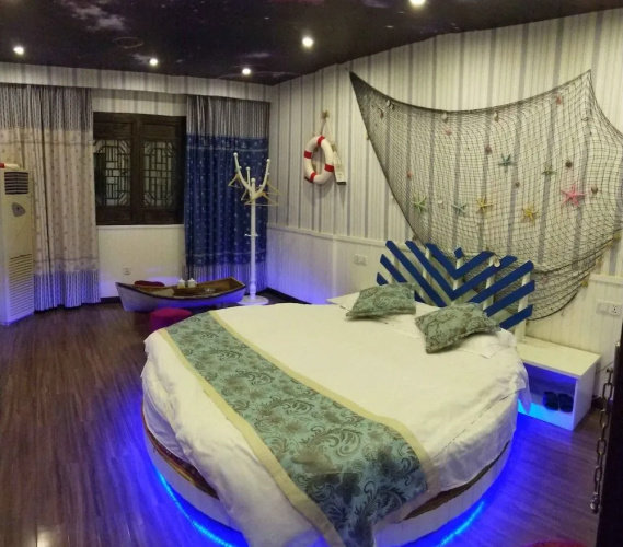 Yue Yue Theme Hostel