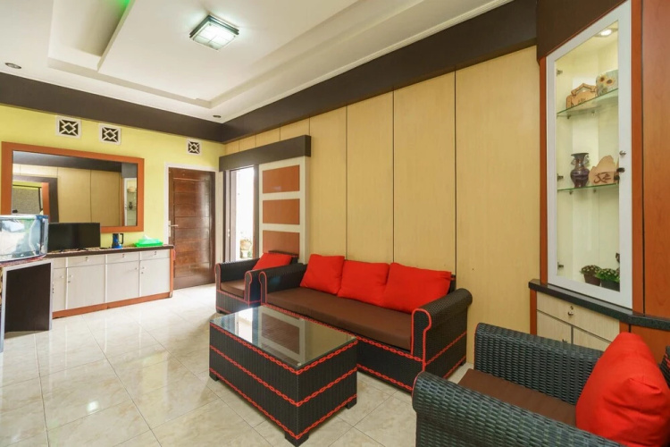 Wisma Dame by RedDoorz
