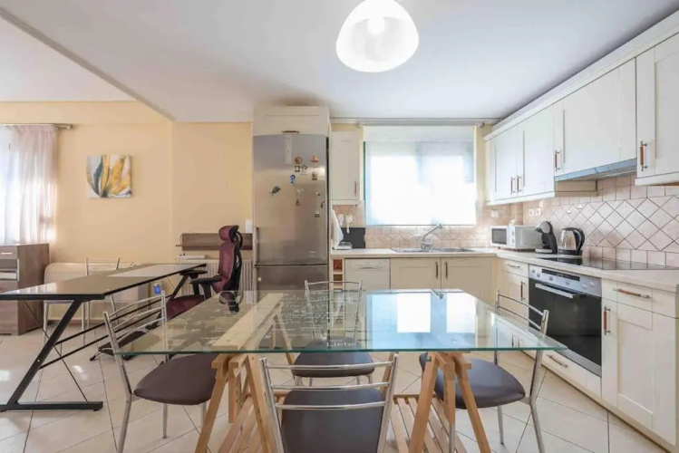 Saronis seaview 2bdr residence 500m from the beach