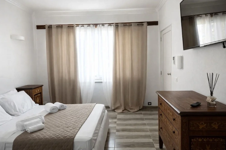 Standard Quadruple room with sea view