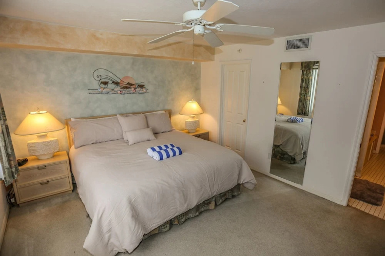 Ocean Harbor 102A