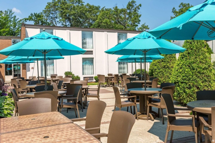 Country Inn & Suites by Radisson, Traverse City, MI photo 24