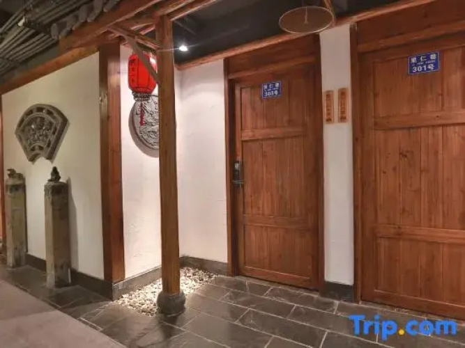 Lirenxiang Hotel