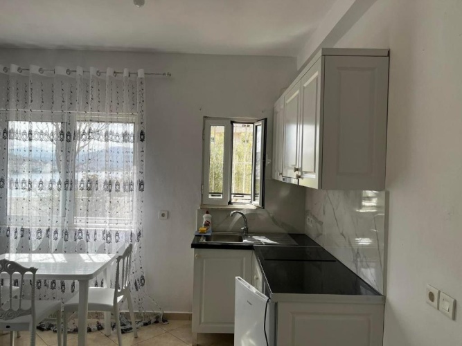Standard Triple room with garden view