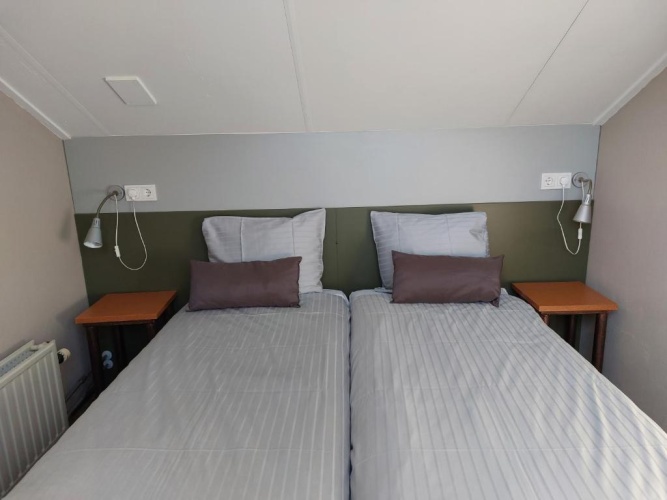 3 Bedrooms Apartment