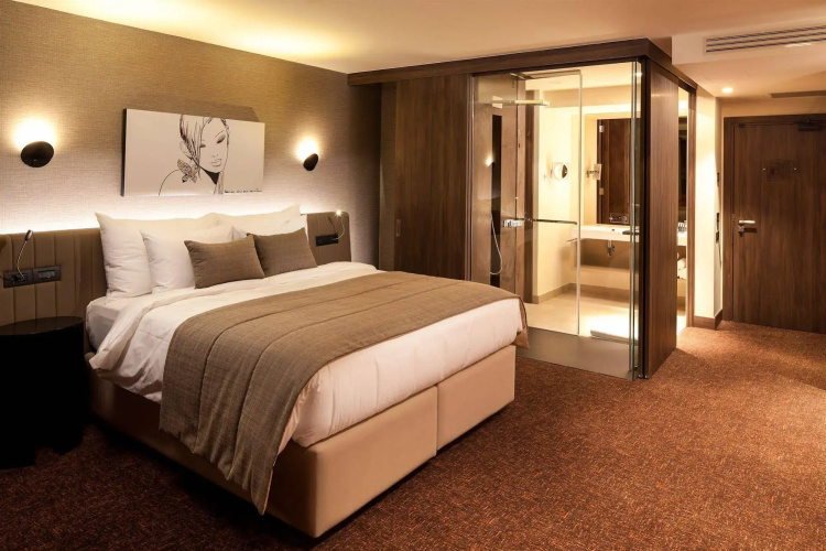 Kronwell Brasov Hotel