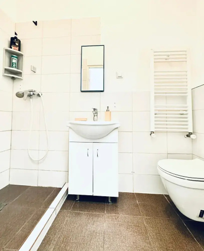 Cozy and Affordable Palace Studio