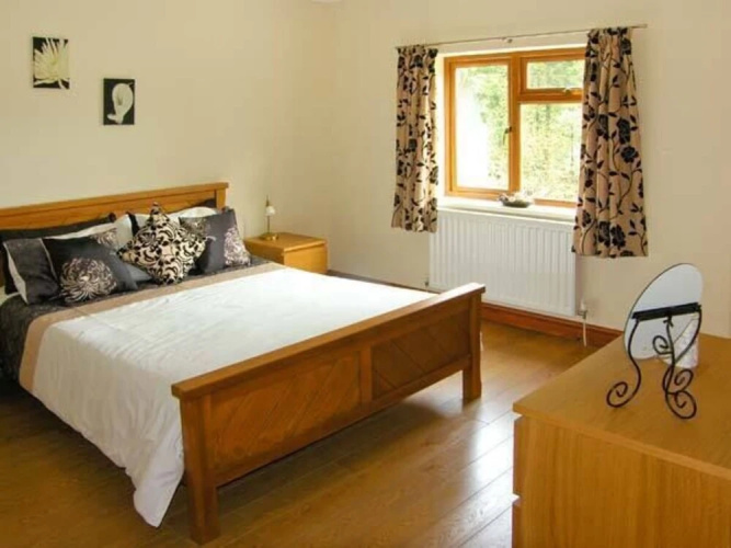 Cennen Lodge