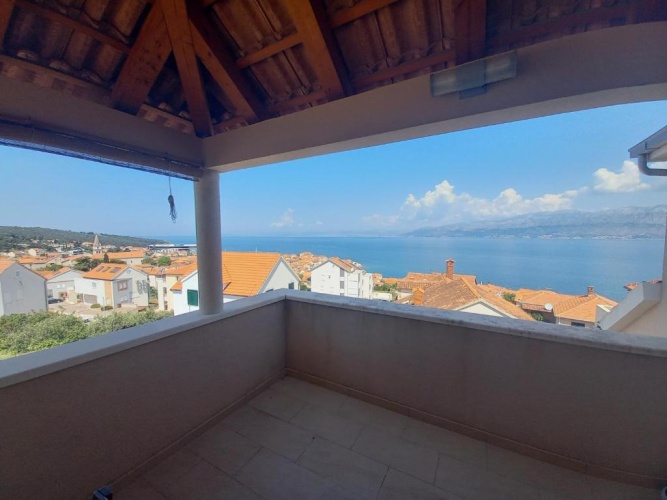 3 Bedrooms Apartment with sea view