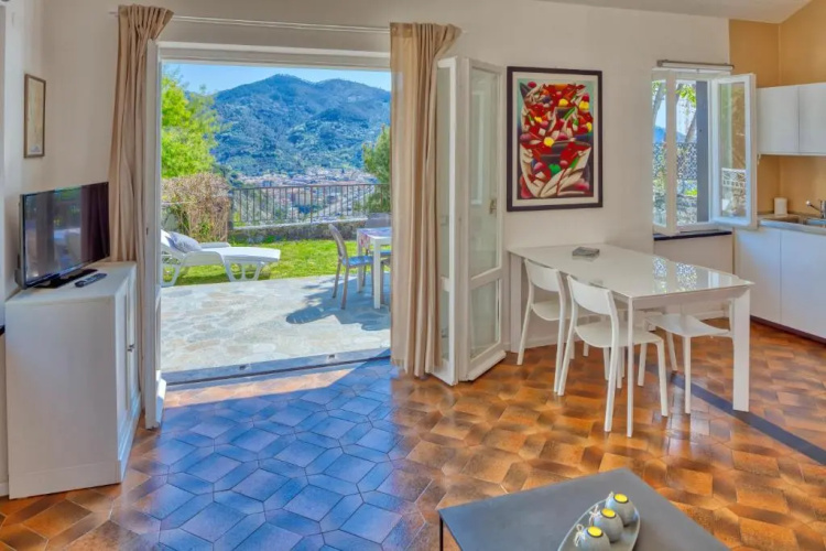 Marla House Sea View