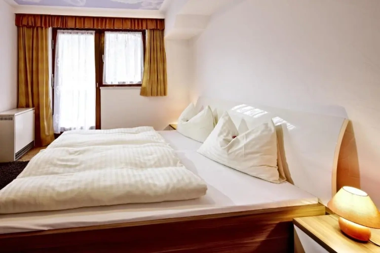 2 Bedrooms Penthouse Apartment