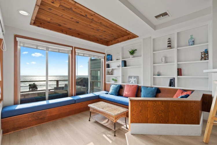 1737 S Pacific 2 Bedroom Home by Redawning