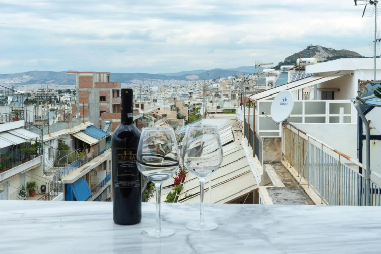 Small & cosy with Acropolis & Lycabettus view