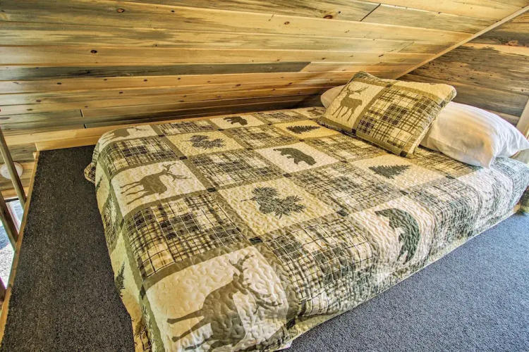 Pano Views! Custom Cabin on Rocky Mountain Front