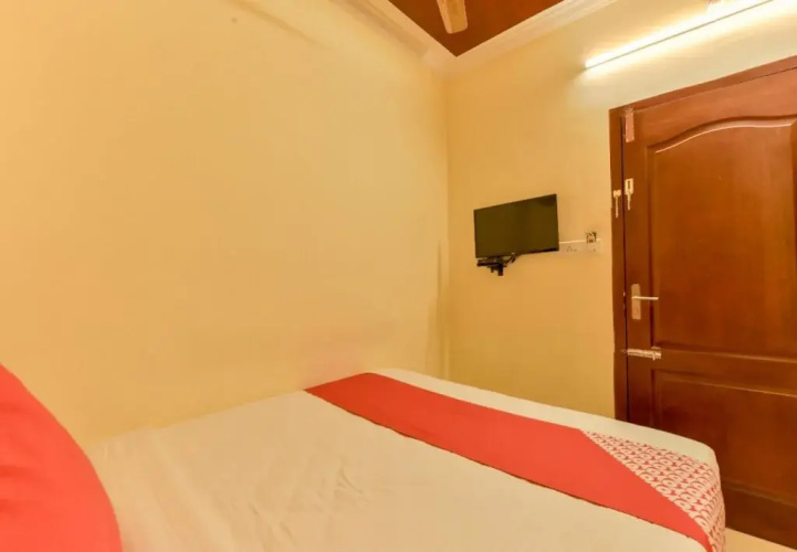 Malabar Plaza Residency by OYO