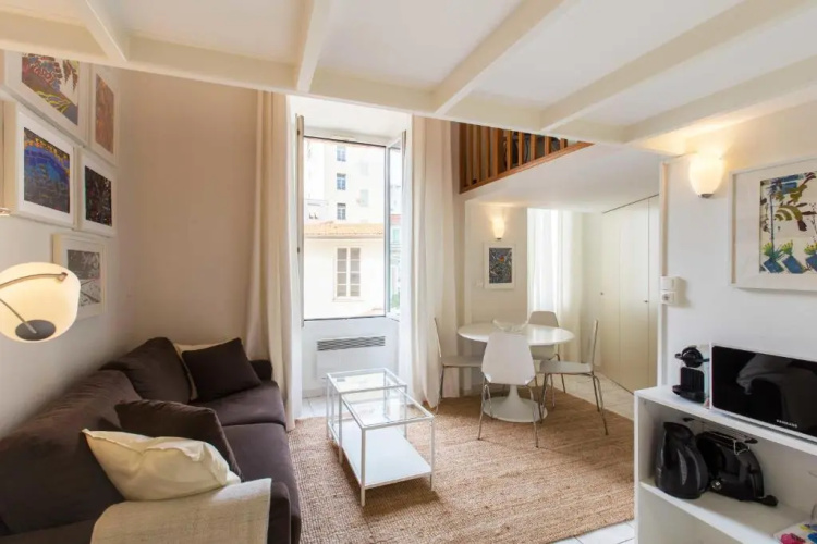SUEDE PROMENADE Duplex apartment at 1 min from the sea 2 baths