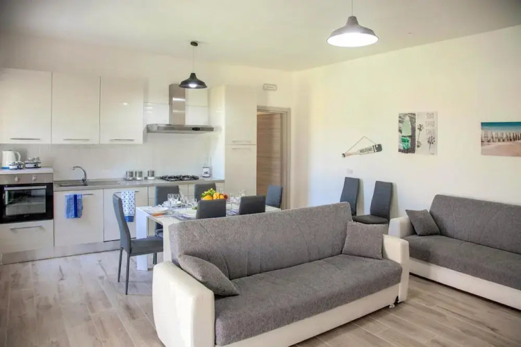 Villa Villino Blu Large Private Pool Walk to Beach A C Wifi