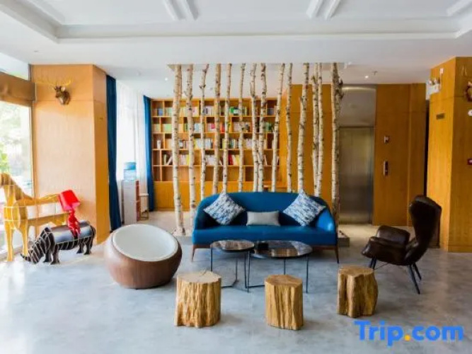 Tiantian Holiday  Hotel
