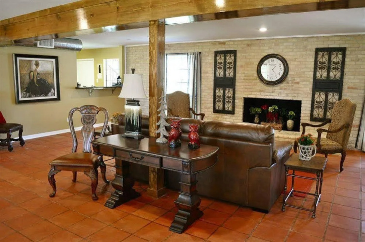 Lake Bastrop Lodge