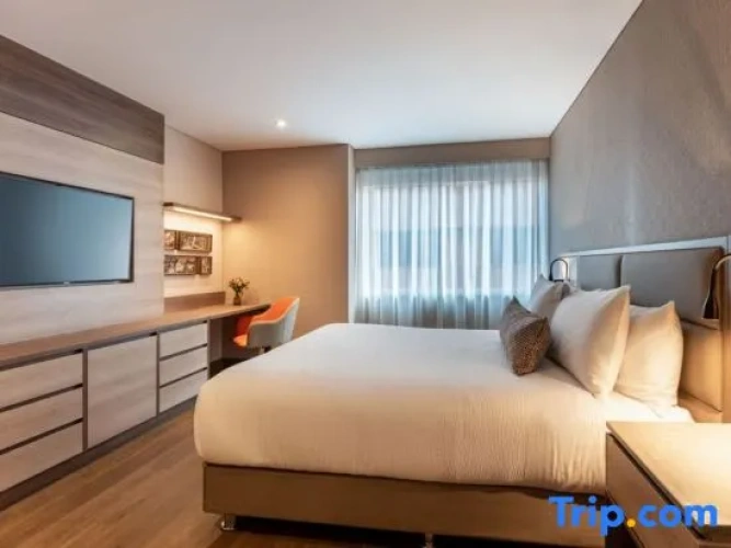 2 Bedrooms Suite with city view