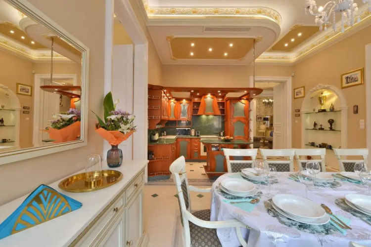 Roza Luxury Apartment