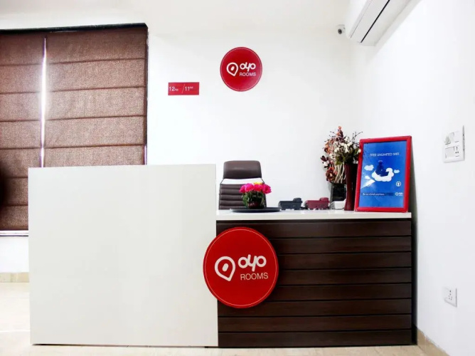 Hotel Cyber Inn by OYO Rooms