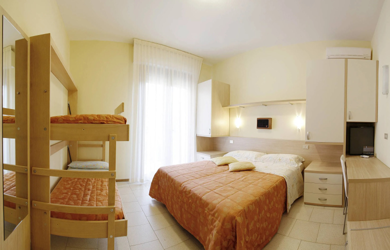Hotel Deborah