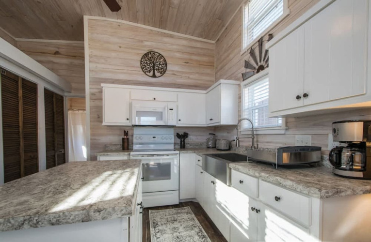 Cozy 1BR Tiny Home w Pool Access Free Tix