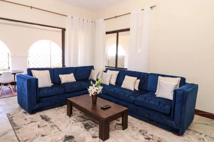 5 Bedrooms Suite