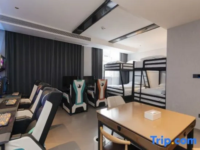 Standard Quintuple room