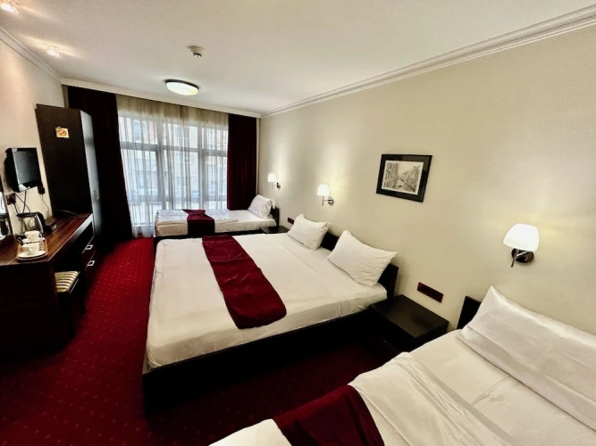 Classic Quadruple room