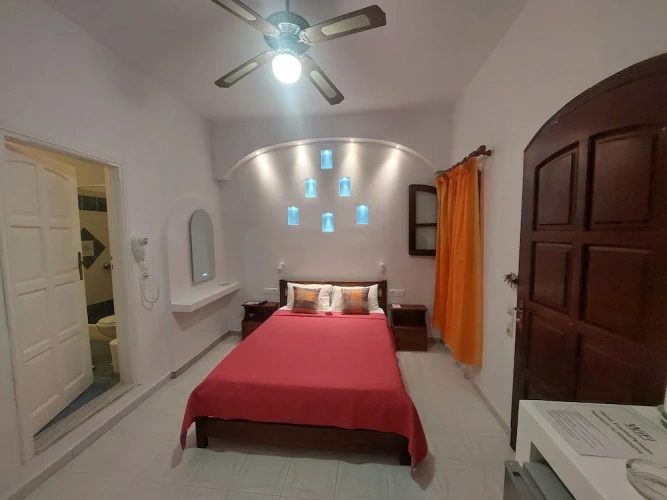 1 Bedroom Standard Double Basement room with balcony and with city view