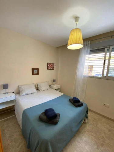 Central 2 bedrooms apartment with patio