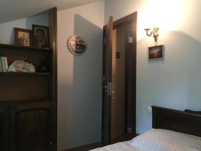 Nino's Veranda Apartment