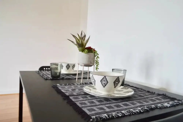 1 Bedroom Apartment In Leith