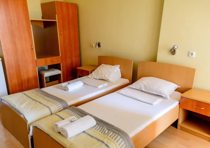 Dom Mladenovi B&B