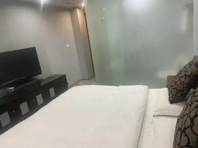 Cixi Huakun Theme Hotel