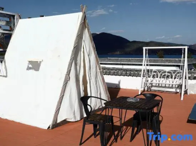 Luxing Time Guesthouse