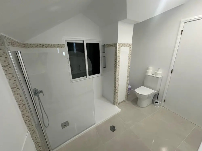 Luxurious Spacious Studio Retreat Close to Funchal