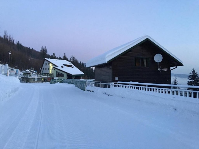 2 Bedrooms Chalet